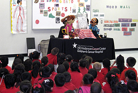 Garcia-Leza-ECPK-MD-Anderson-Puppet-Show