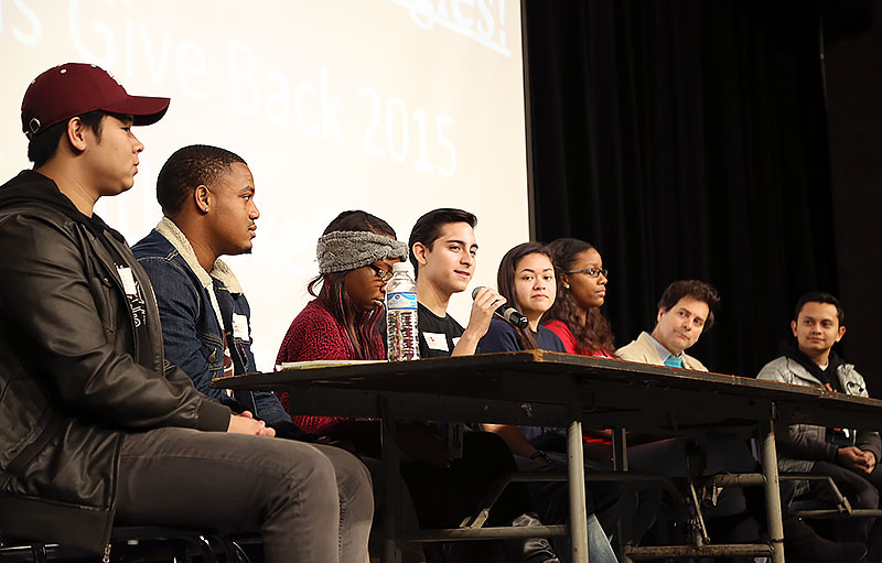 Eisenhower-High-School-Grads-Give-Back-2015-10
