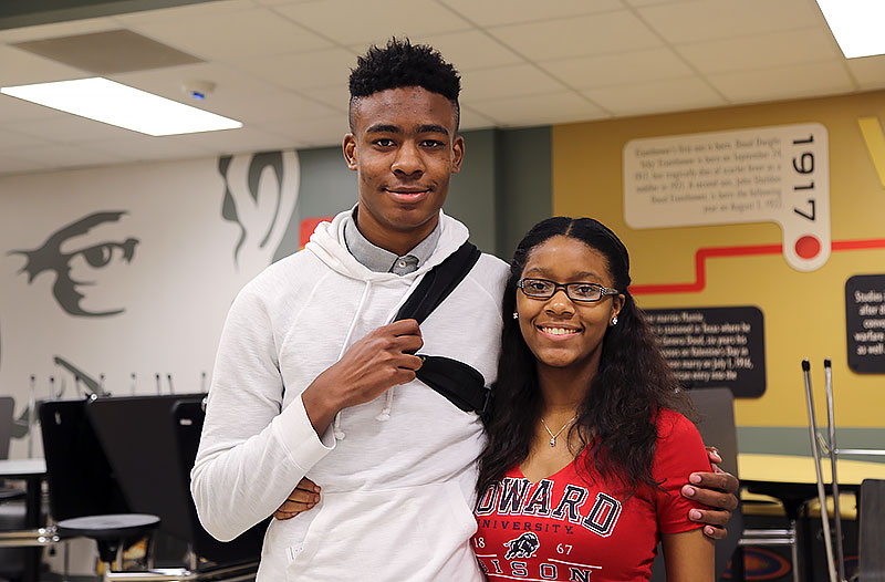 Eisenhower-High-School-Grads-Give-Back-2015-12