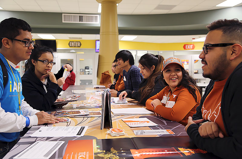 Eisenhower-High-School-Grads-Give-Back-2015-19