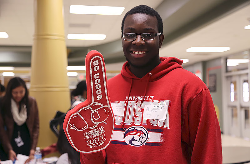 Eisenhower-High-School-Grads-Give-Back-2015-31