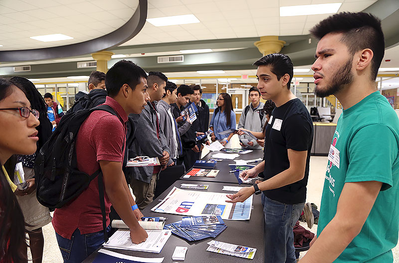 Eisenhower-High-School-Grads-Give-Back-2015-36