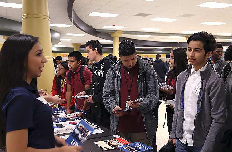 Eisenhower-High-School-Grads-Give-Back-2015-38