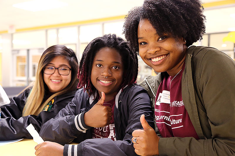 Eisenhower-High-School-Grads-Give-Back-2015-44