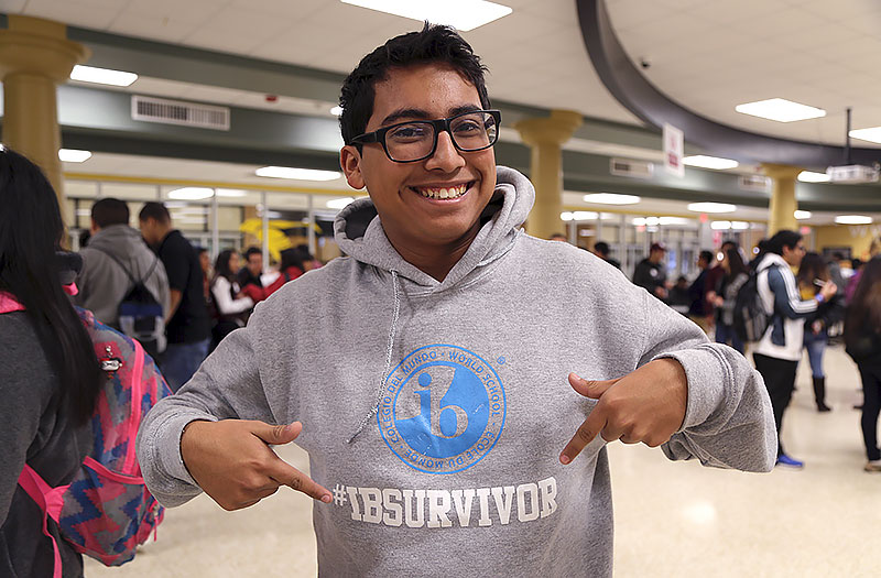 Eisenhower-High-School-Grads-Give-Back-2015-65